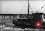 Standbild kommerziellen Fischerboote Boston Massachusetts USA, 1935, aus Sekunde 44 historischem Filmmaterial Videoclip 65675046892