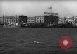 Standbild Blick vom Boot anfahren Pier Boston Massachusetts USA, 1935, aus Sekunde 29 historischem Filmmaterial Videoclip 65675046893