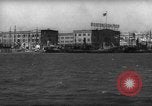 Standbild Blick vom Boot anfahren Pier Boston Massachusetts USA, 1935, aus Sekunde 31 historischem Filmmaterial Videoclip 65675046893