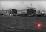 Standbild Blick vom Boot anfahren Pier Boston Massachusetts USA, 1935, aus Sekunde 32 historischem Filmmaterial Videoclip 65675046893