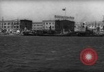 Standbild Blick vom Boot anfahren Pier Boston Massachusetts USA, 1935, aus Sekunde 34 historischem Filmmaterial Videoclip 65675046893