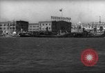 Standbild Blick vom Boot anfahren Pier Boston Massachusetts USA, 1935, aus Sekunde 36 historischem Filmmaterial Videoclip 65675046893