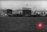 Standbild Blick vom Boot anfahren Pier Boston Massachusetts USA, 1935, aus Sekunde 37 historischem Filmmaterial Videoclip 65675046893