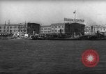 Standbild Blick vom Boot anfahren Pier Boston Massachusetts USA, 1935, aus Sekunde 44 historischem Filmmaterial Videoclip 65675046893