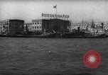 Standbild Blick vom Boot anfahren Pier Boston Massachusetts USA, 1935, aus Sekunde 49 historischem Filmmaterial Videoclip 65675046893