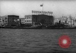 Standbild Blick vom Boot anfahren Pier Boston Massachusetts USA, 1935, aus Sekunde 59 historischem Filmmaterial Videoclip 65675046893