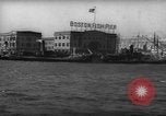 Standbild Blick vom Boot anfahren Pier Boston Massachusetts USA, 1935, aus Sekunde 62 historischem Filmmaterial Videoclip 65675046893