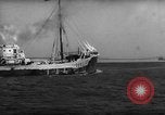 Standbild kommerziellen Fischerboote Boston Massachusetts USA, 1935, aus Sekunde 6 historischem Filmmaterial Videoclip 65675046894