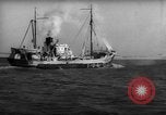 Standbild kommerziellen Fischerboote Boston Massachusetts USA, 1935, aus Sekunde 17 historischem Filmmaterial Videoclip 65675046894