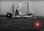 Standbild kommerziellen Fischerboote Boston Massachusetts USA, 1935, aus Sekunde 18 historischem Filmmaterial Videoclip 65675046894