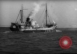 Standbild kommerziellen Fischerboote Boston Massachusetts USA, 1935, aus Sekunde 19 historischem Filmmaterial Videoclip 65675046894