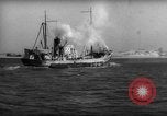 Standbild kommerziellen Fischerboote Boston Massachusetts USA, 1935, aus Sekunde 23 historischem Filmmaterial Videoclip 65675046894