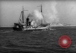 Standbild kommerziellen Fischerboote Boston Massachusetts USA, 1935, aus Sekunde 26 historischem Filmmaterial Videoclip 65675046894