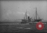 Standbild kommerziellen Fischerboote Boston Massachusetts USA, 1935, aus Sekunde 42 historischem Filmmaterial Videoclip 65675046894