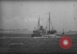 Standbild kommerziellen Fischerboote Boston Massachusetts USA, 1935, aus Sekunde 54 historischem Filmmaterial Videoclip 65675046894