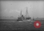 Standbild kommerziellen Fischerboote Boston Massachusetts USA, 1935, aus Sekunde 55 historischem Filmmaterial Videoclip 65675046894