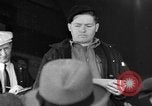 Standbild Versteigerung Fisch Boston Massachusetts USA, 1938, aus Sekunde 6 historischem Filmmaterial Videoclip 65675046902