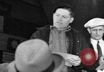 Standbild Versteigerung Fisch Boston Massachusetts USA, 1938, aus Sekunde 10 historischem Filmmaterial Videoclip 65675046902