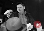 Standbild Versteigerung Fisch Boston Massachusetts USA, 1938, aus Sekunde 25 historischem Filmmaterial Videoclip 65675046902