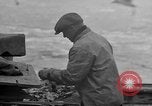 Standbild Köder Fisch zubereitet Boston Massachusetts USA, 1935, aus Sekunde 4 historischem Filmmaterial Videoclip 65675046915