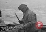 Standbild Köder Fisch zubereitet Boston Massachusetts USA, 1935, aus Sekunde 28 historischem Filmmaterial Videoclip 65675046915
