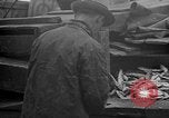 Standbild Köder Fisch zubereitet Boston Massachusetts USA, 1935, aus Sekunde 30 historischem Filmmaterial Videoclip 65675046915