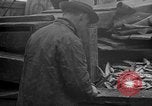 Standbild Köder Fisch zubereitet Boston Massachusetts USA, 1935, aus Sekunde 42 historischem Filmmaterial Videoclip 65675046915