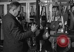 Immagine di Pelletteria United States USA, 1950, secondo 15 filmato di repertorio 65675046917