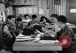 Standbild Internierung der japanischen San Bruno California USA, 1942, aus Sekunde 15 historischem Filmmaterial Videoclip 65675046920