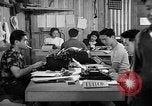 Standbild Internierung der japanischen San Bruno California USA, 1942, aus Sekunde 30 historischem Filmmaterial Videoclip 65675046920