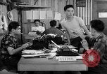Standbild Internierung der japanischen San Bruno California USA, 1942, aus Sekunde 43 historischem Filmmaterial Videoclip 65675046920