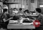 Standbild Internierung der japanischen San Bruno California USA, 1942, aus Sekunde 48 historischem Filmmaterial Videoclip 65675046920