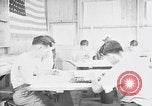 Image l'internement de Japonais San Bruno California USA, 1942, de la seconde 4 séquences d'archives historiques vidéo 65675046921