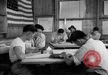 Image l'internement de Japonais San Bruno California USA, 1942, de la seconde 7 séquences d'archives historiques vidéo 65675046921