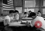 Image l'internement de Japonais San Bruno California USA, 1942, de la seconde 8 séquences d'archives historiques vidéo 65675046921