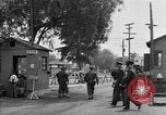 Image porte principale de Santa Anita Centre d'assemblage Santa Anita California USA, 1942, de la seconde 20 séquences d'archives historiques vidéo 65675046927