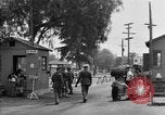 Image porte principale de Santa Anita Centre d'assemblage Santa Anita California USA, 1942, de la seconde 23 séquences d'archives historiques vidéo 65675046927