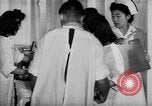 Immagine di Internamento giapponese ospedale cucina dietetica Santa Anita California USA, 1942, secondo 58 filmato di repertorio 65675046928