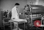 Immagine di Sterilizzatore in ospedale Santa Anita California USA, 1942, secondo 8 filmato di repertorio 65675046930