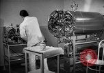 Immagine di Sterilizzatore in ospedale Santa Anita California USA, 1942, secondo 23 filmato di repertorio 65675046930