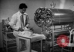 Immagine di Sterilizzatore in ospedale Santa Anita California USA, 1942, secondo 36 filmato di repertorio 65675046930