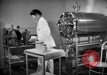 Immagine di Sterilizzatore in ospedale Santa Anita California USA, 1942, secondo 43 filmato di repertorio 65675046930