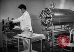 Immagine di Sterilizzatore in ospedale Santa Anita California USA, 1942, secondo 44 filmato di repertorio 65675046930