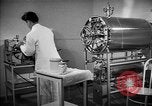 Immagine di Sterilizzatore in ospedale Santa Anita California USA, 1942, secondo 52 filmato di repertorio 65675046930