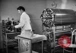 Immagine di Sterilizzatore in ospedale Santa Anita California USA, 1942, secondo 53 filmato di repertorio 65675046930