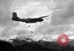 Immagine di Francese B-26 bombardieri Indocina, 1954, secondo 50 filmato di repertorio 65675046933
