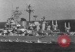 Immagine di USS Boston Oceano Pacifico, 1956, secondo 40 filmato di repertorio 65675046946