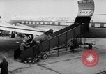 Immagine di American horse jumping team New York United States USA, 1956, secondo 9 filmato di repertorio 65675046949