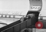 Immagine di American horse jumping team New York United States USA, 1956, secondo 27 filmato di repertorio 65675046949