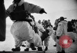 Standbild Air Borne "Operation arktischen Nacht" Thule Grönland, 1956, aus Sekunde 13 historischem Filmmaterial Videoclip 65675046951